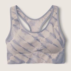 VS PINK Seamless Lightly-Lined Gym Racerback Sports Bra 🤍